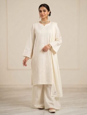 Graceful Traditional Wear With Elegant Detailing
